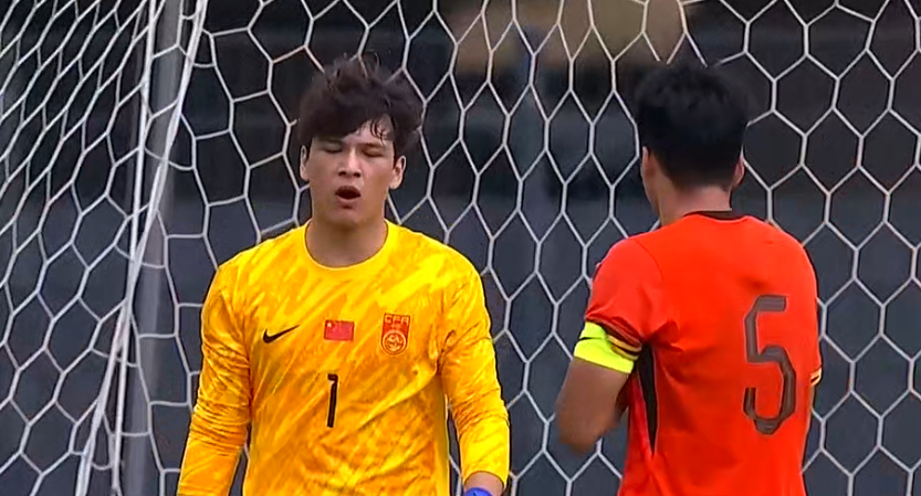 宝威体育官方入口-U19国足4分钟丢2球！依合散超巨失误，刘佳乐送礼，久帅不满